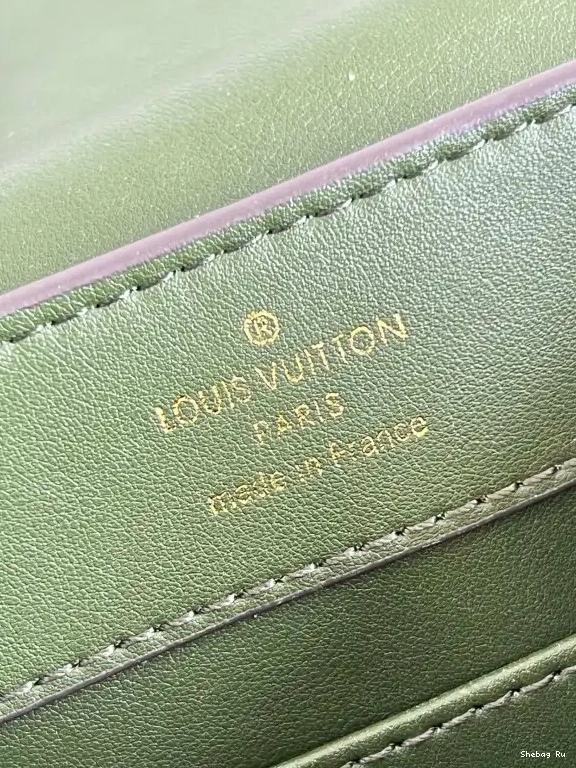 VUITTON LOUIS CAPUCINES MINI 0515